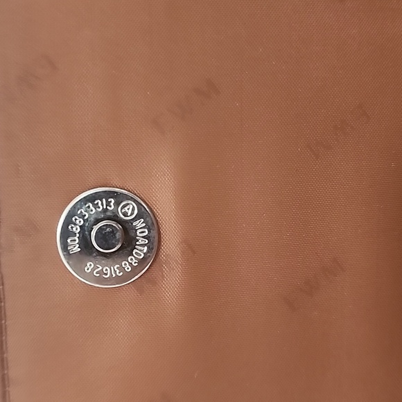 EWM Women's Small Tan Colored  Shoulder Bag - Picture 4 of 11